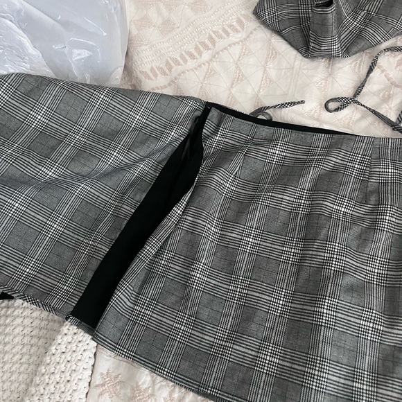 Honey Punch Gray gingham skirt set - Picture 6 of 10